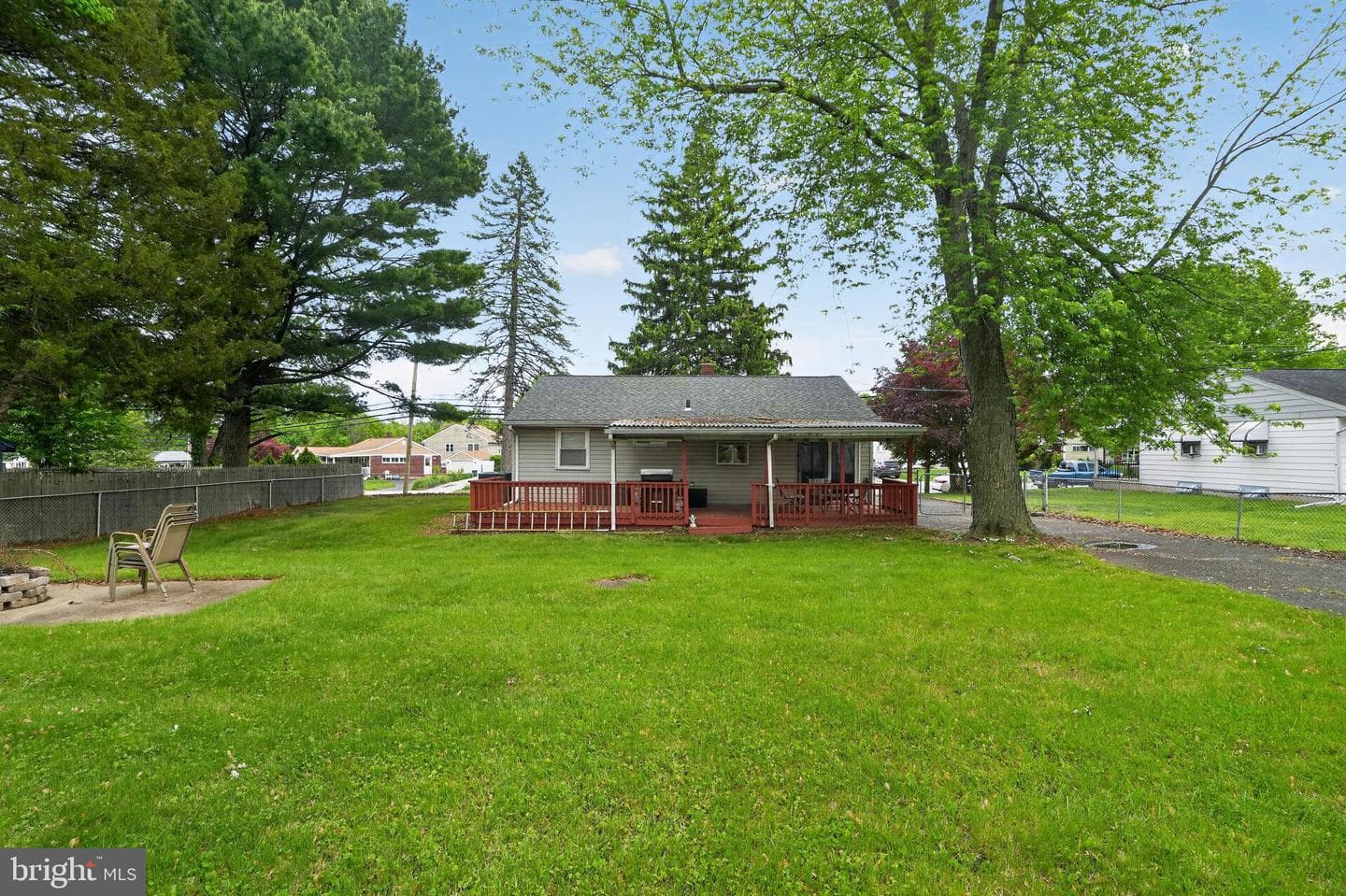 2112 Bridgewater Road photo 3