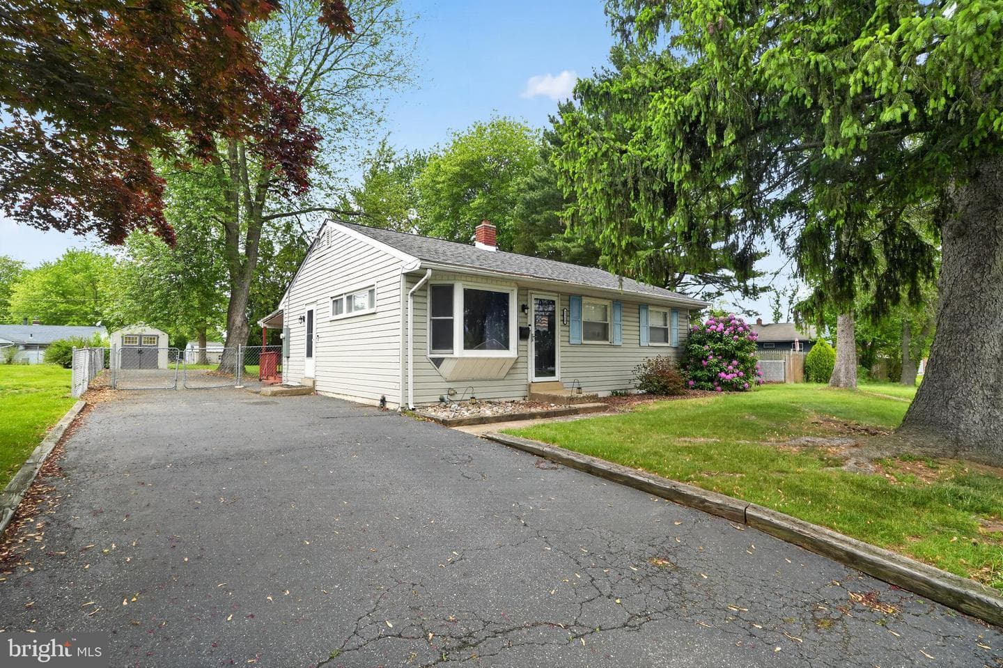 2112 Bridgewater Road photo 35