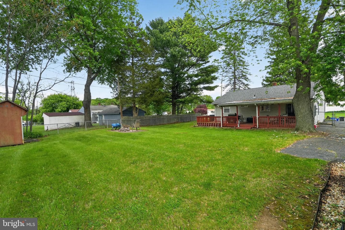 2112 Bridgewater Road photo 36