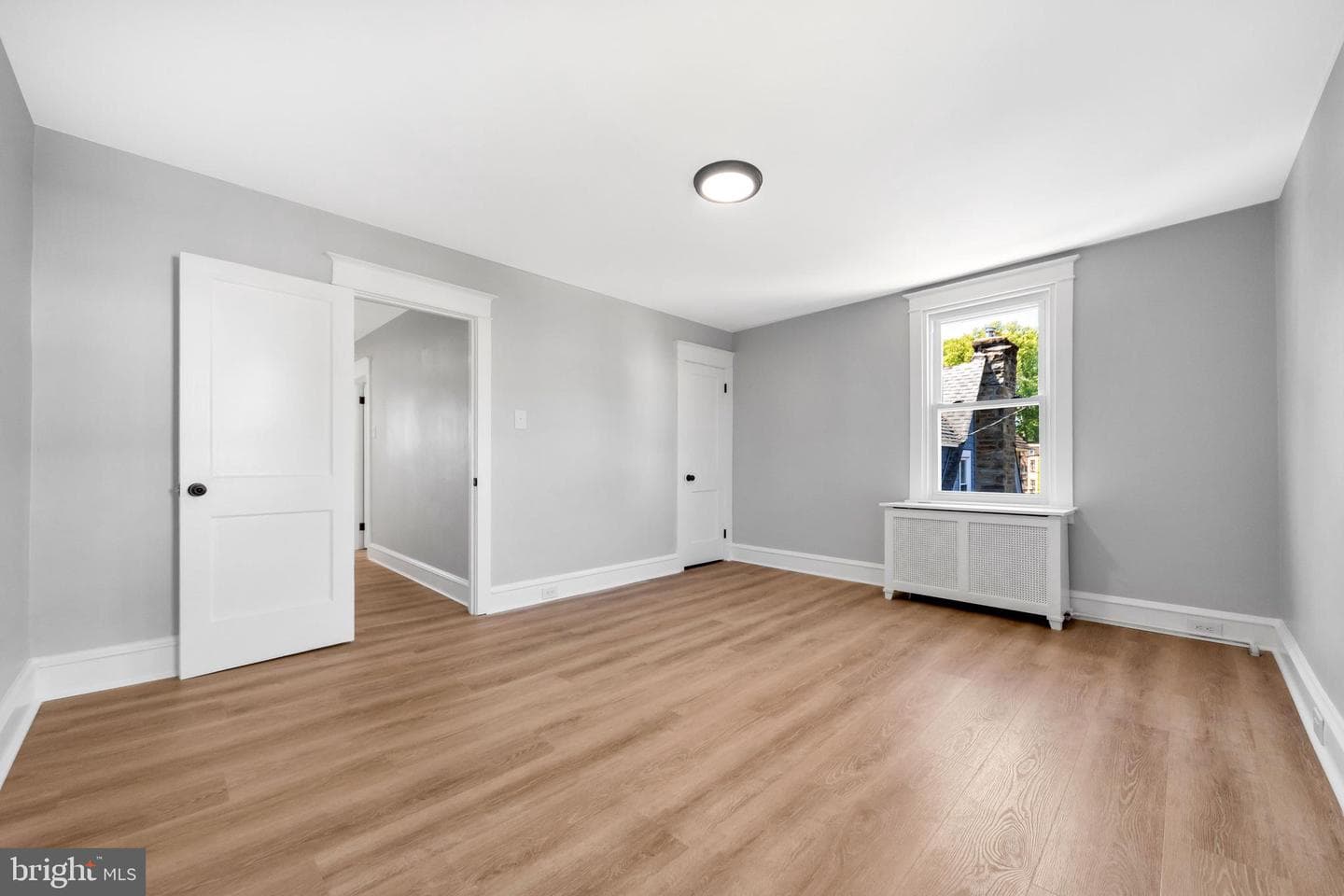 2448 Mansfield Avenue photo 21