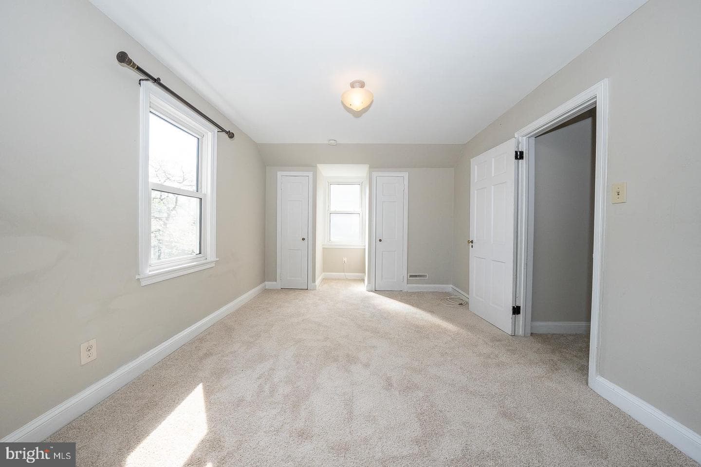 1249 Cornell Avenue photo 26