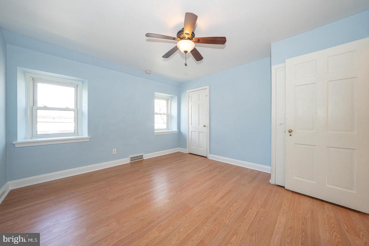 1249 Cornell Avenue photo 27