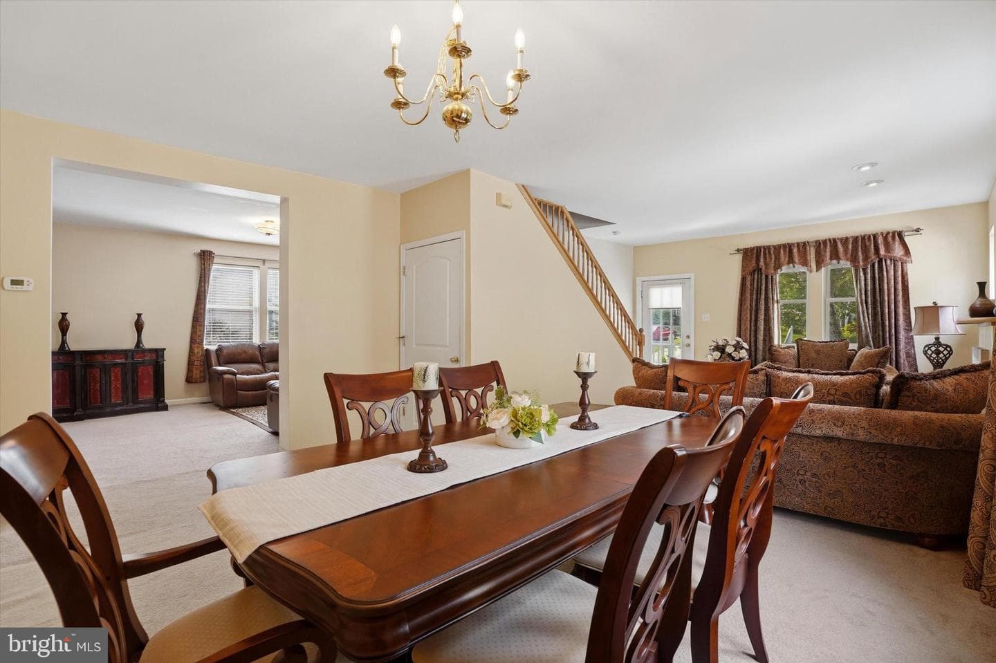31 Evergreen Avenue photo 6
