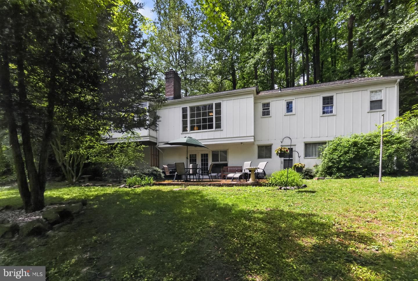 8 N Longpoint Lane photo 40