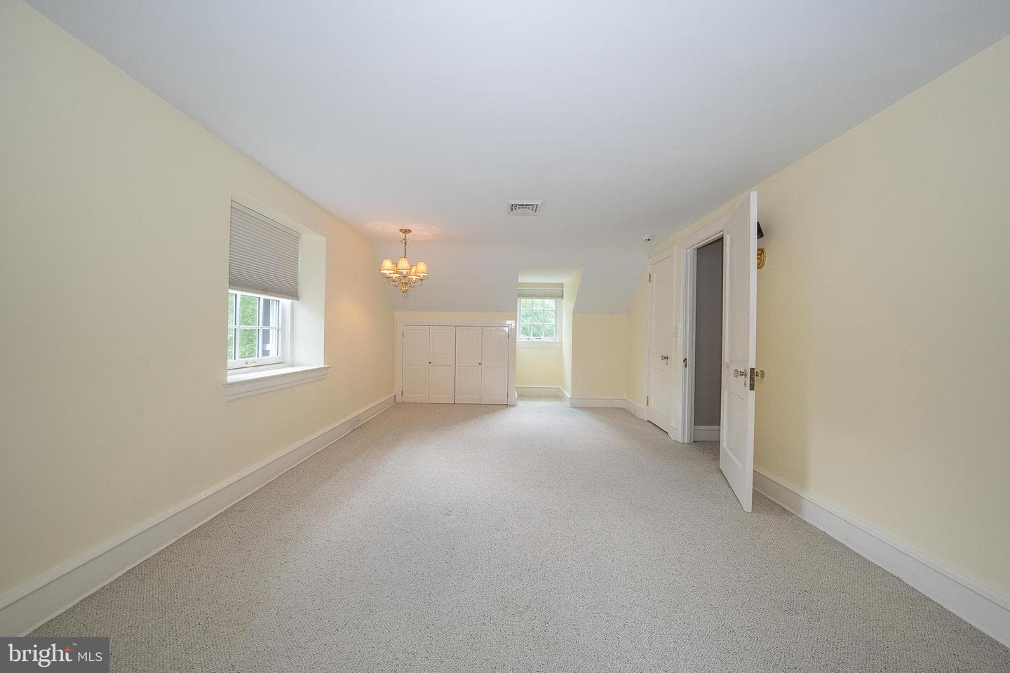 101 E Brookhaven Road photo 65