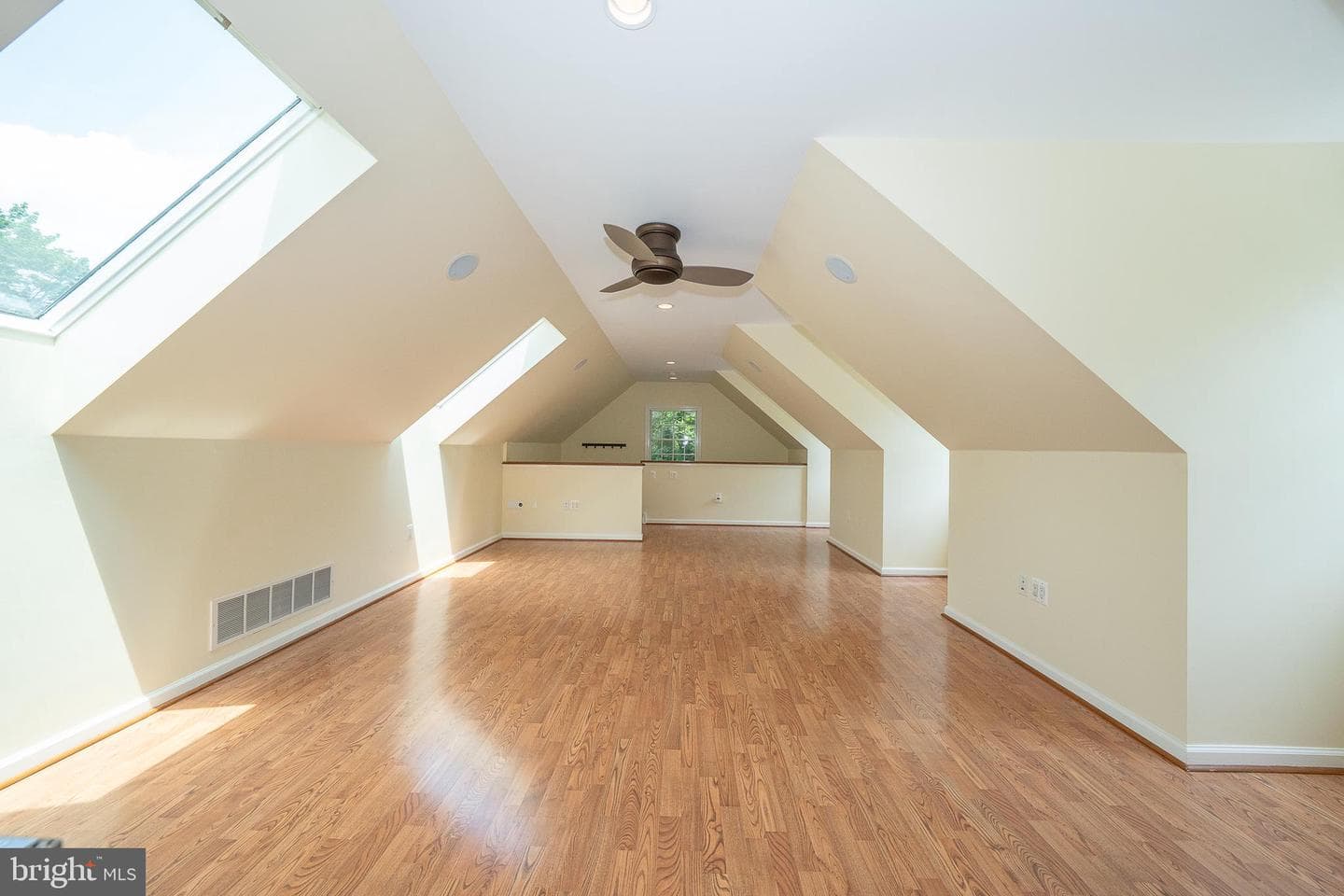 101 E Brookhaven Road photo 82