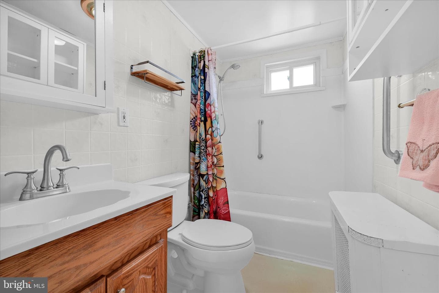 1666 Ward Street photo 19