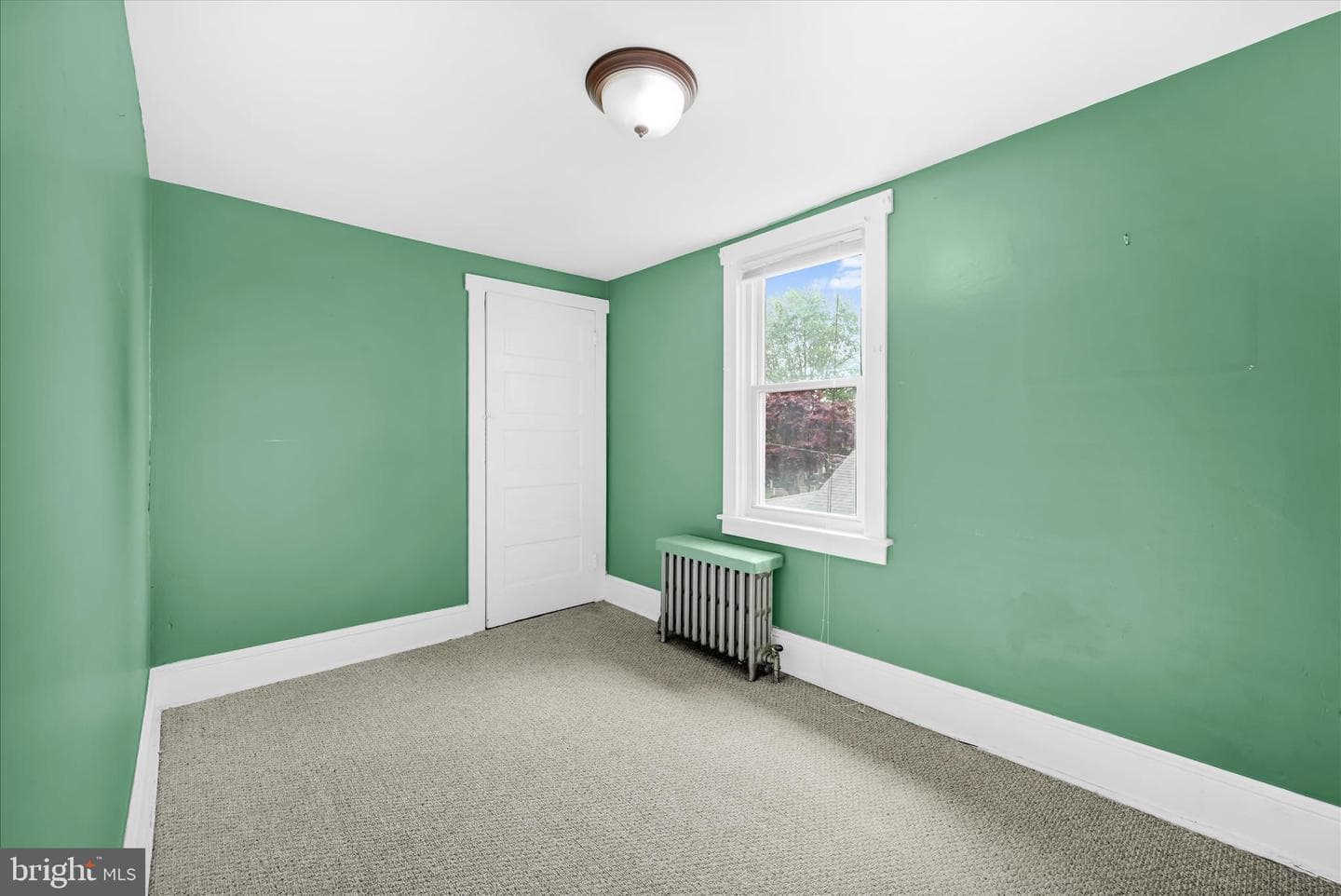 1666 Ward Street photo 20
