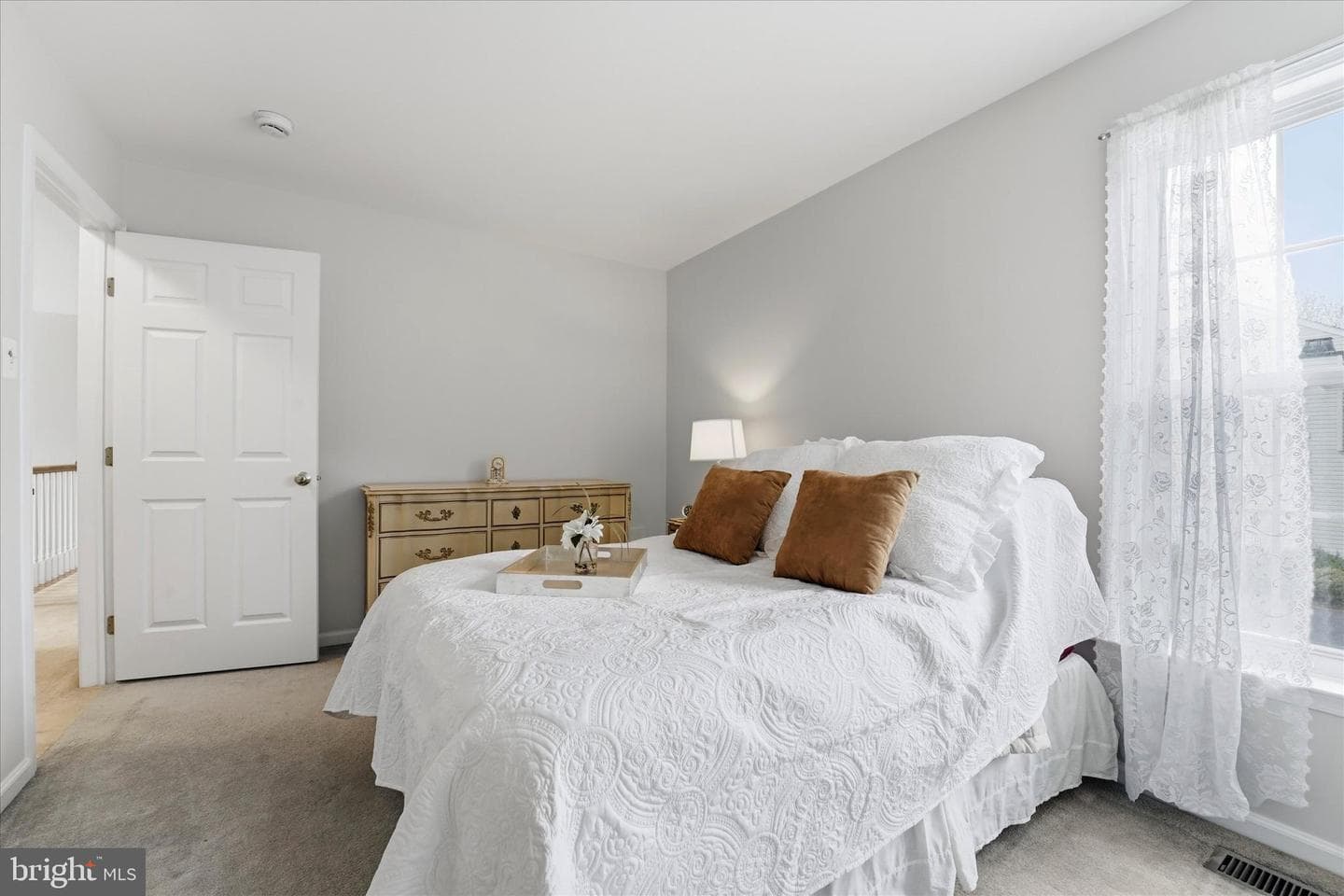 713 Iris Lane photo 27