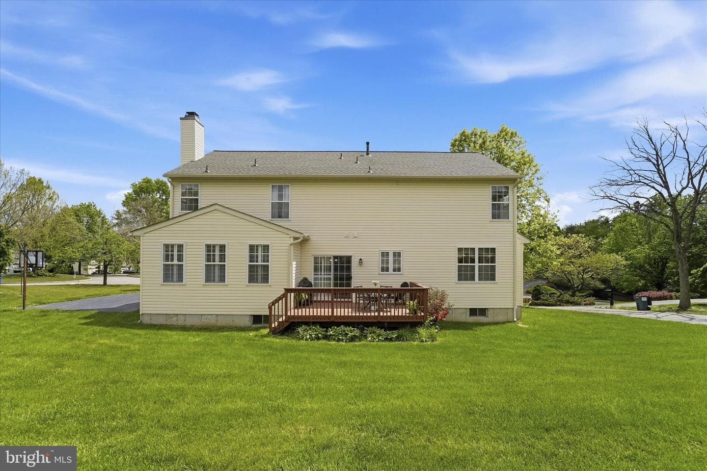 713 Iris Lane photo 38