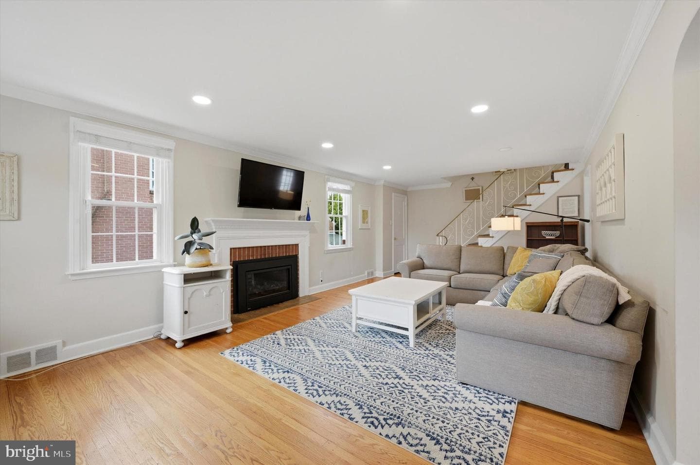 2408 Olcott Avenue photo 6