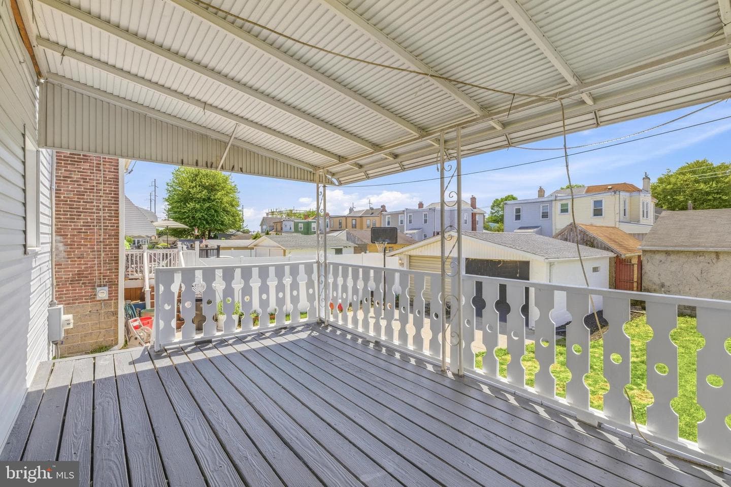 102 E Oak Ln photo 18