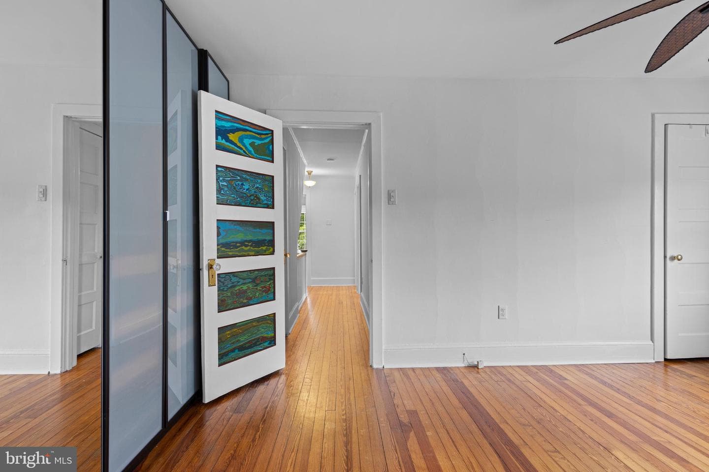 239 Lowrys Lane photo 18