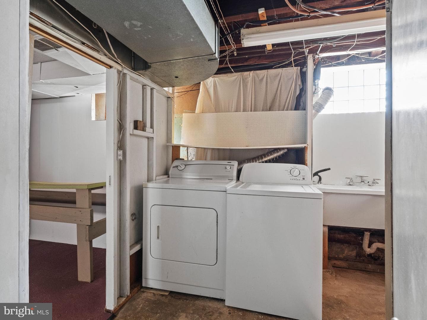 20 Davis Avenue photo 38