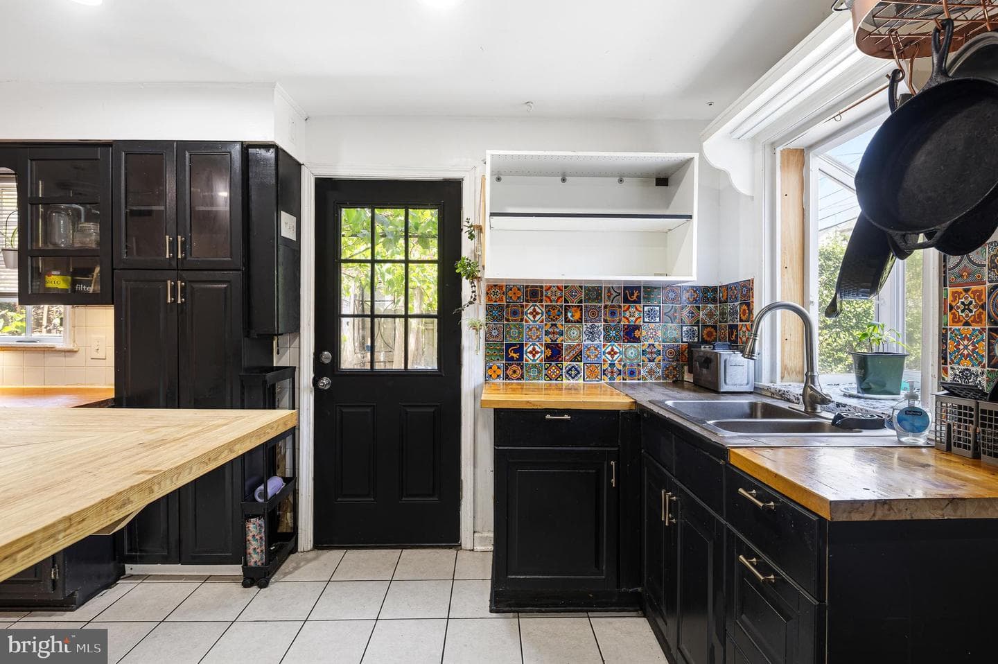 801 Addingham Avenue photo 13