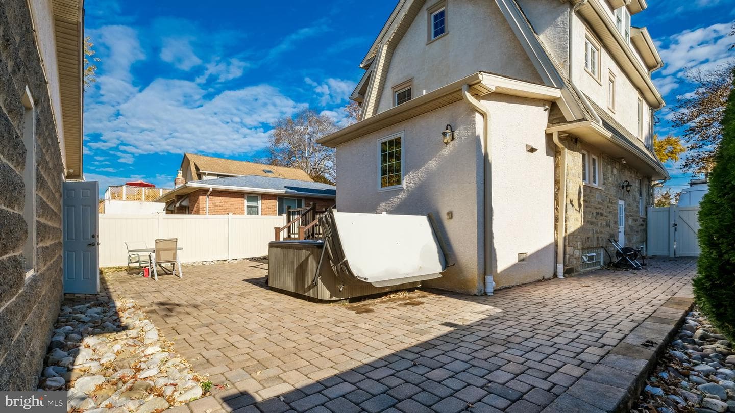 506 Childs Avenue photo 35