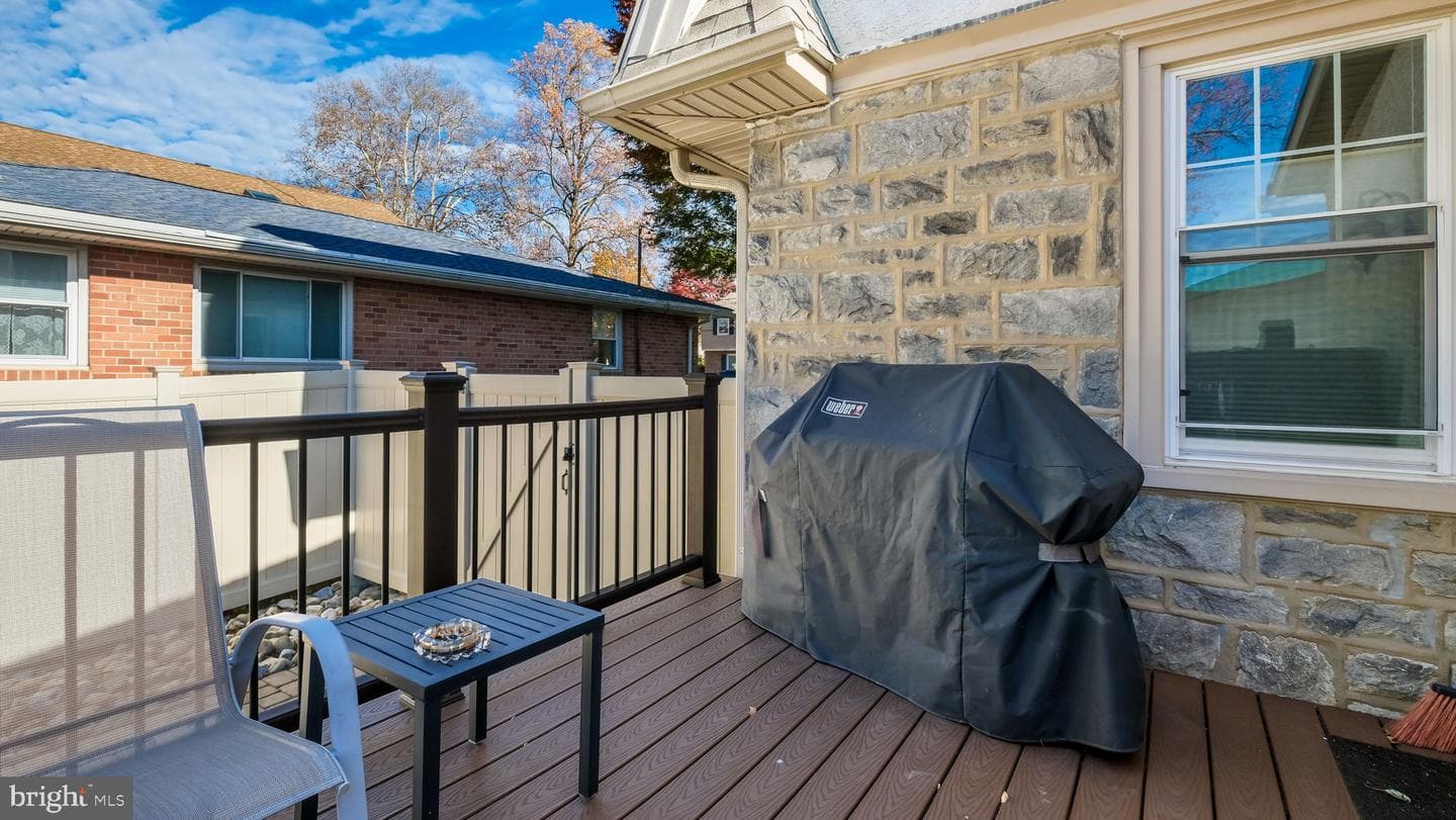 506 Childs Avenue photo 38