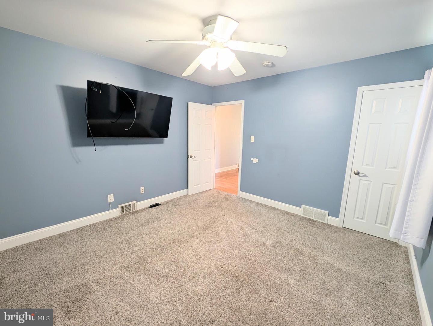 3618 Victor Avenue photo 12