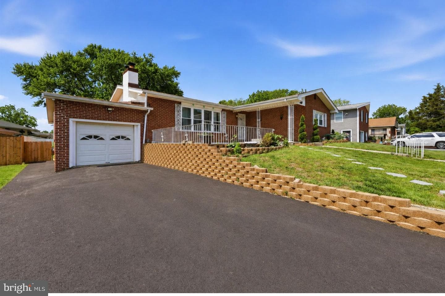 1010 Excelsior Drive photo 2