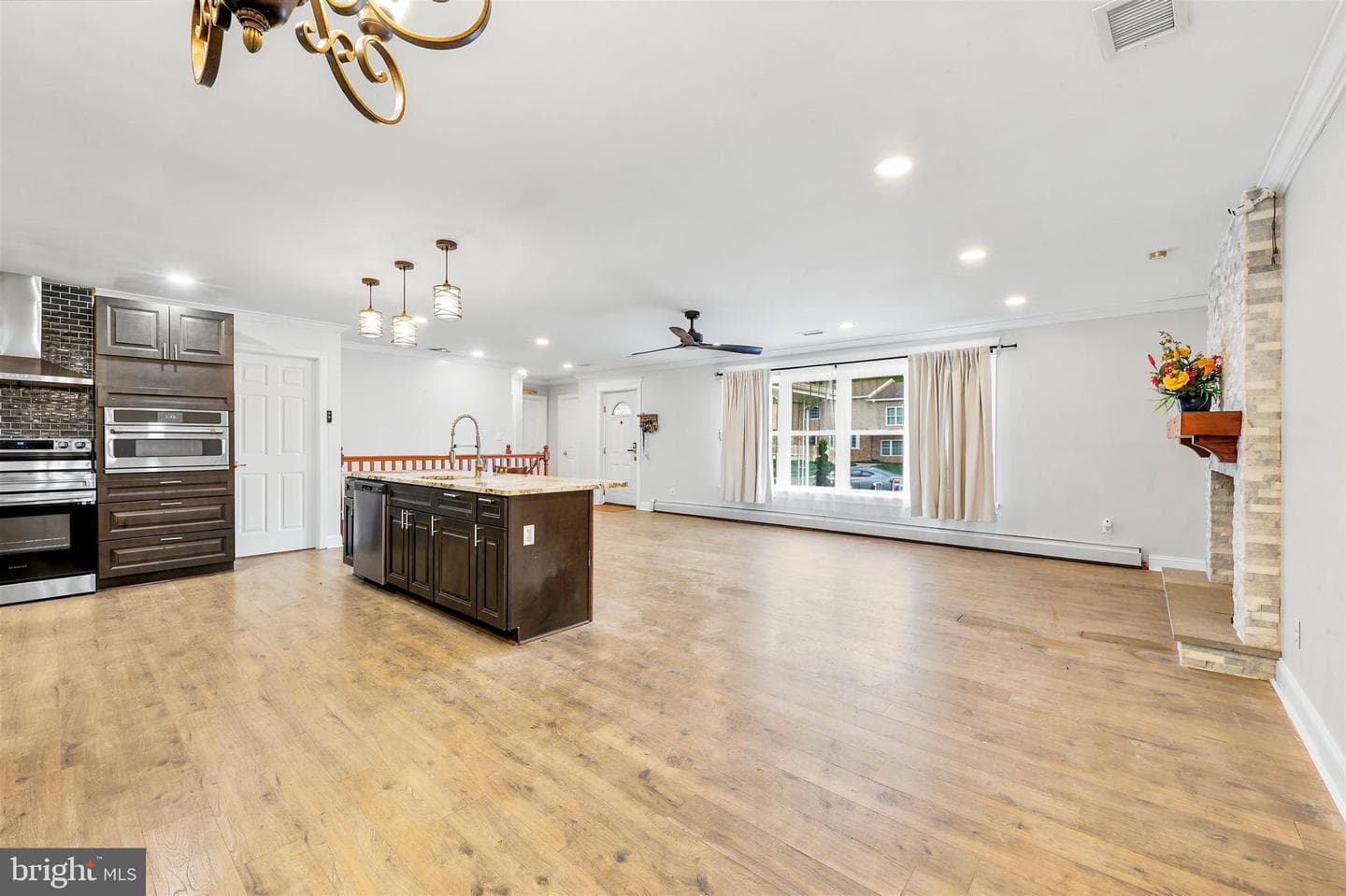 1010 Excelsior Drive photo 4