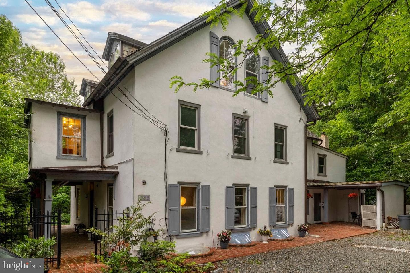 35 Violet Lane