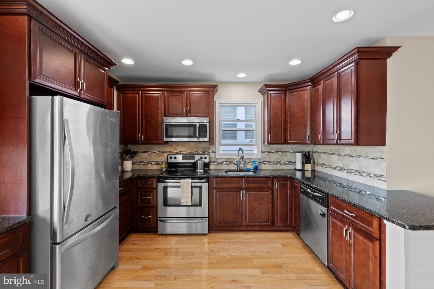 554 Wales Road photo 13