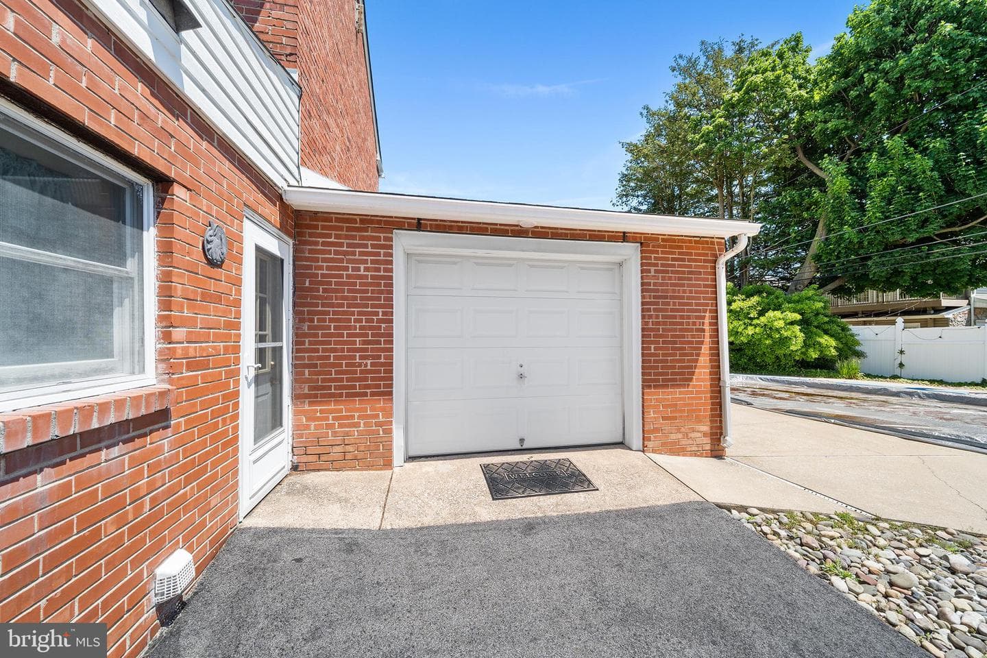 649 Andrew Road photo 28