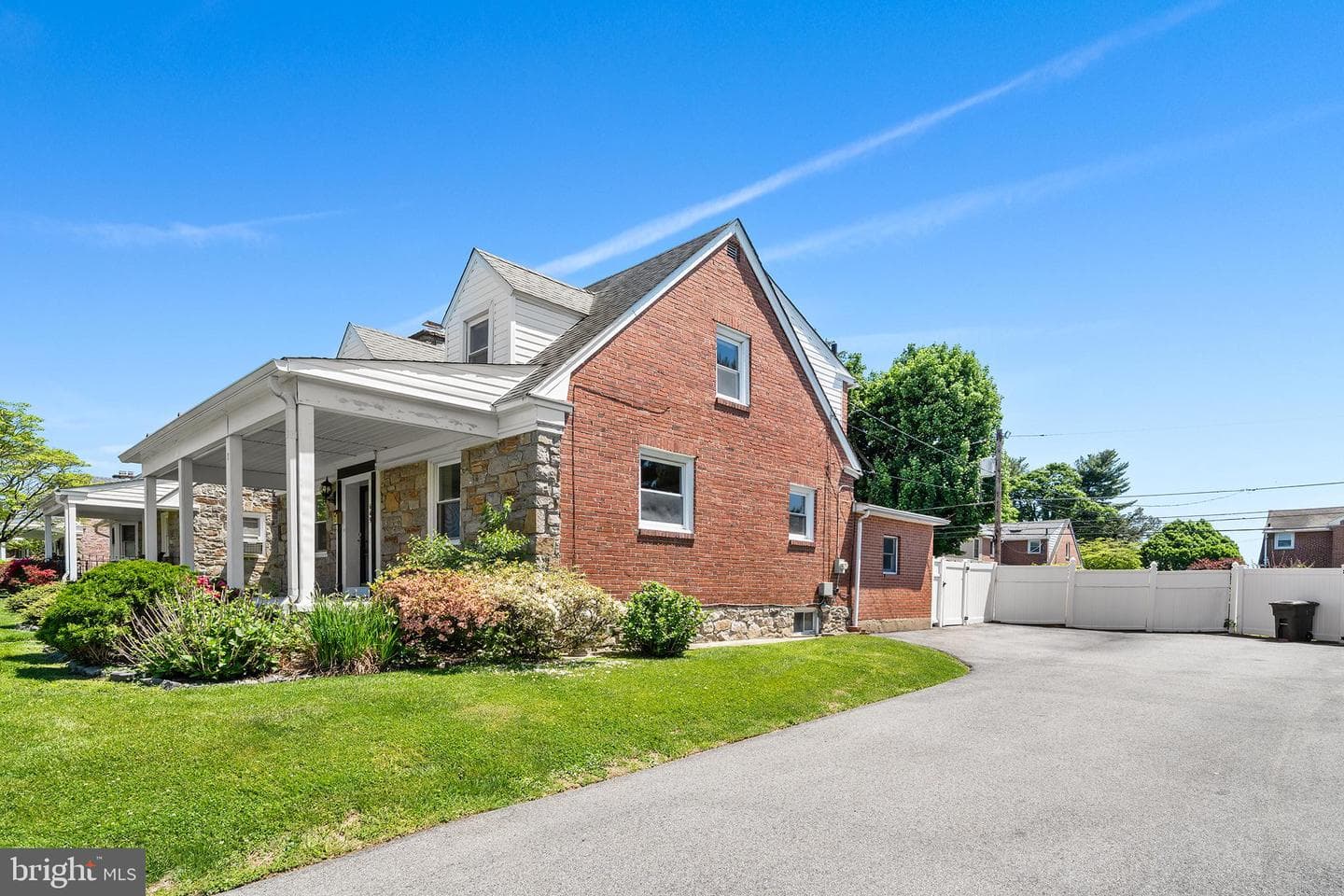 649 Andrew Road photo 29