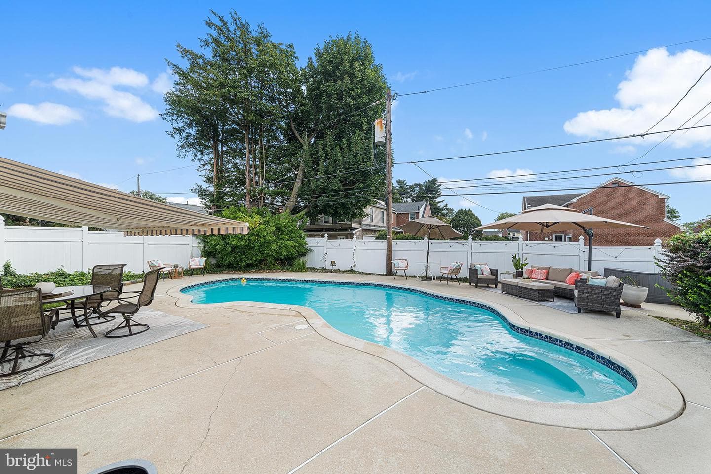649 Andrew Road photo 32