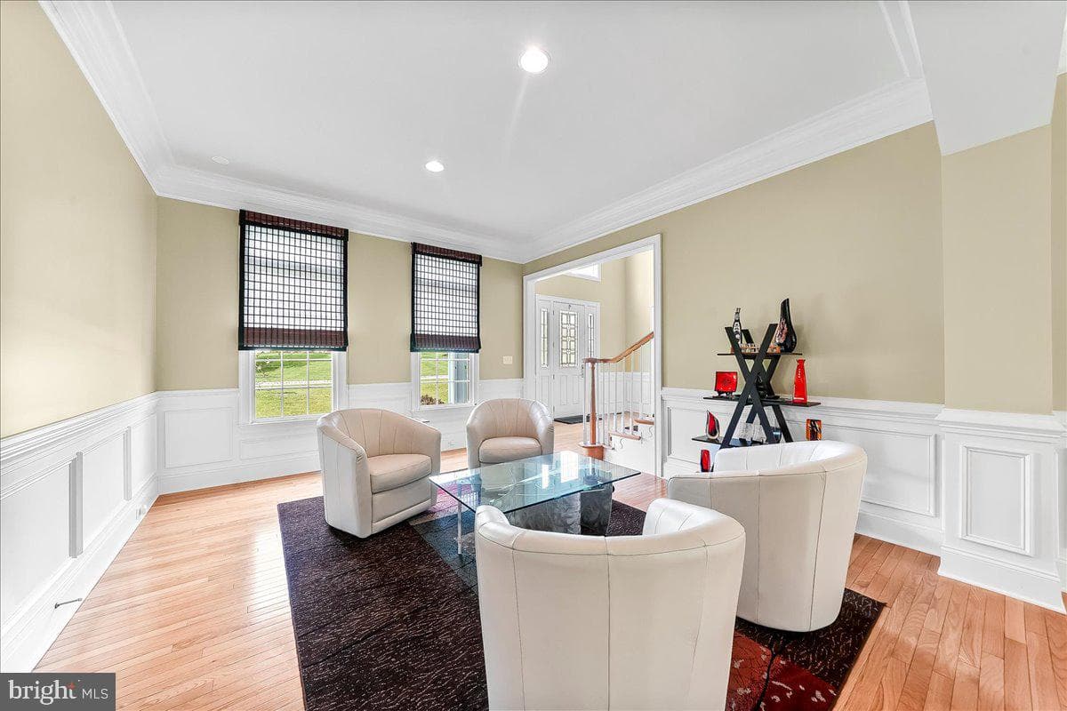 17 Evergreen Place photo 11