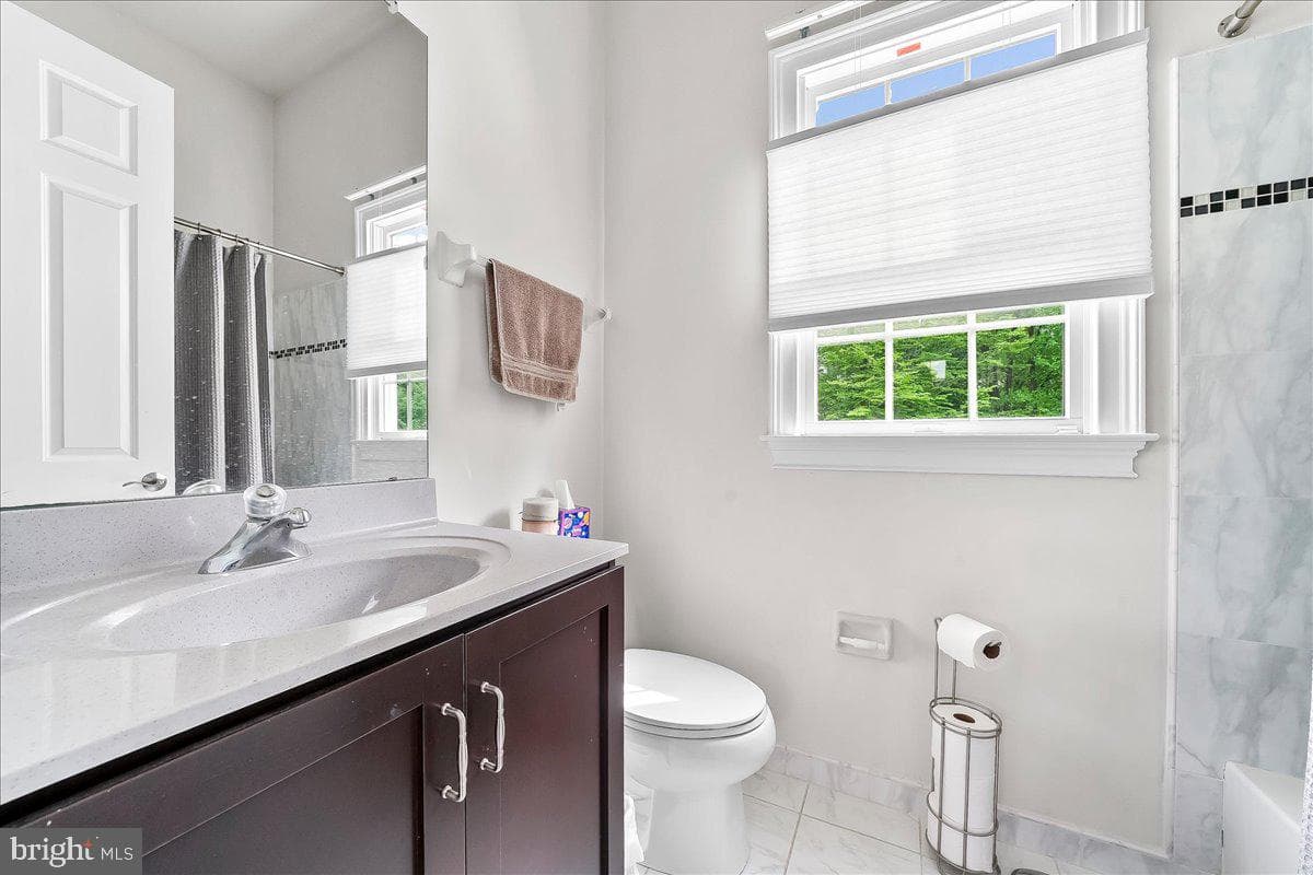 17 Evergreen Place photo 18