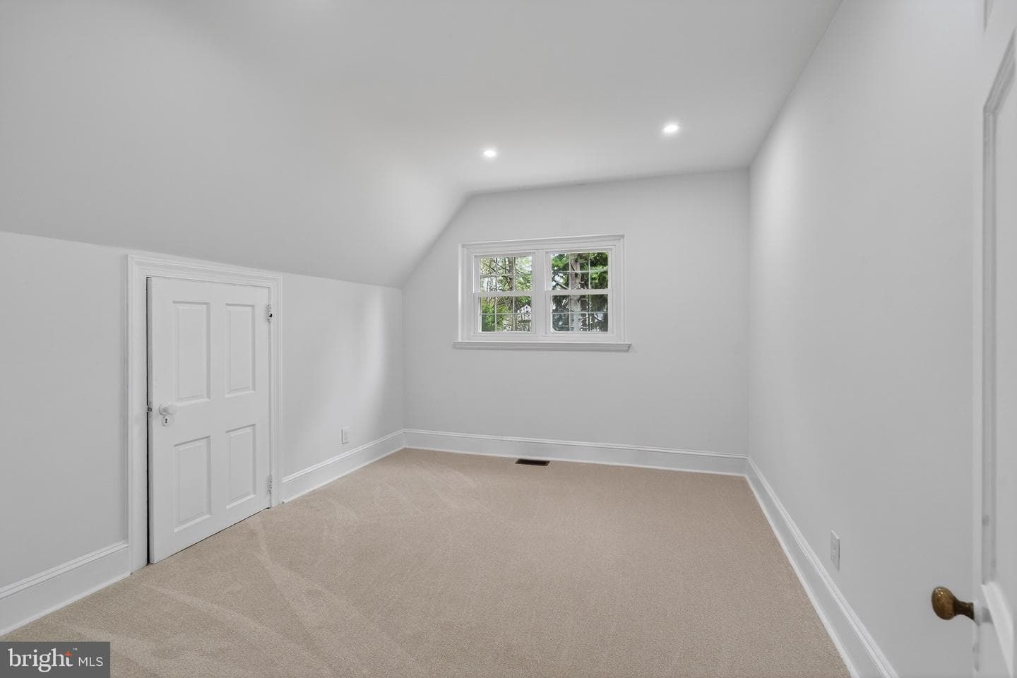 213 Fildes Lane photo 27