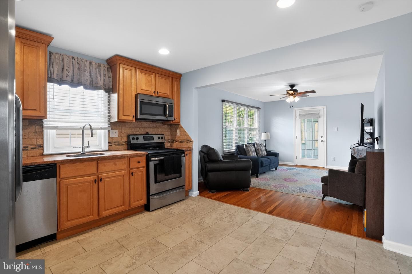 405 Blakeley Road photo 9