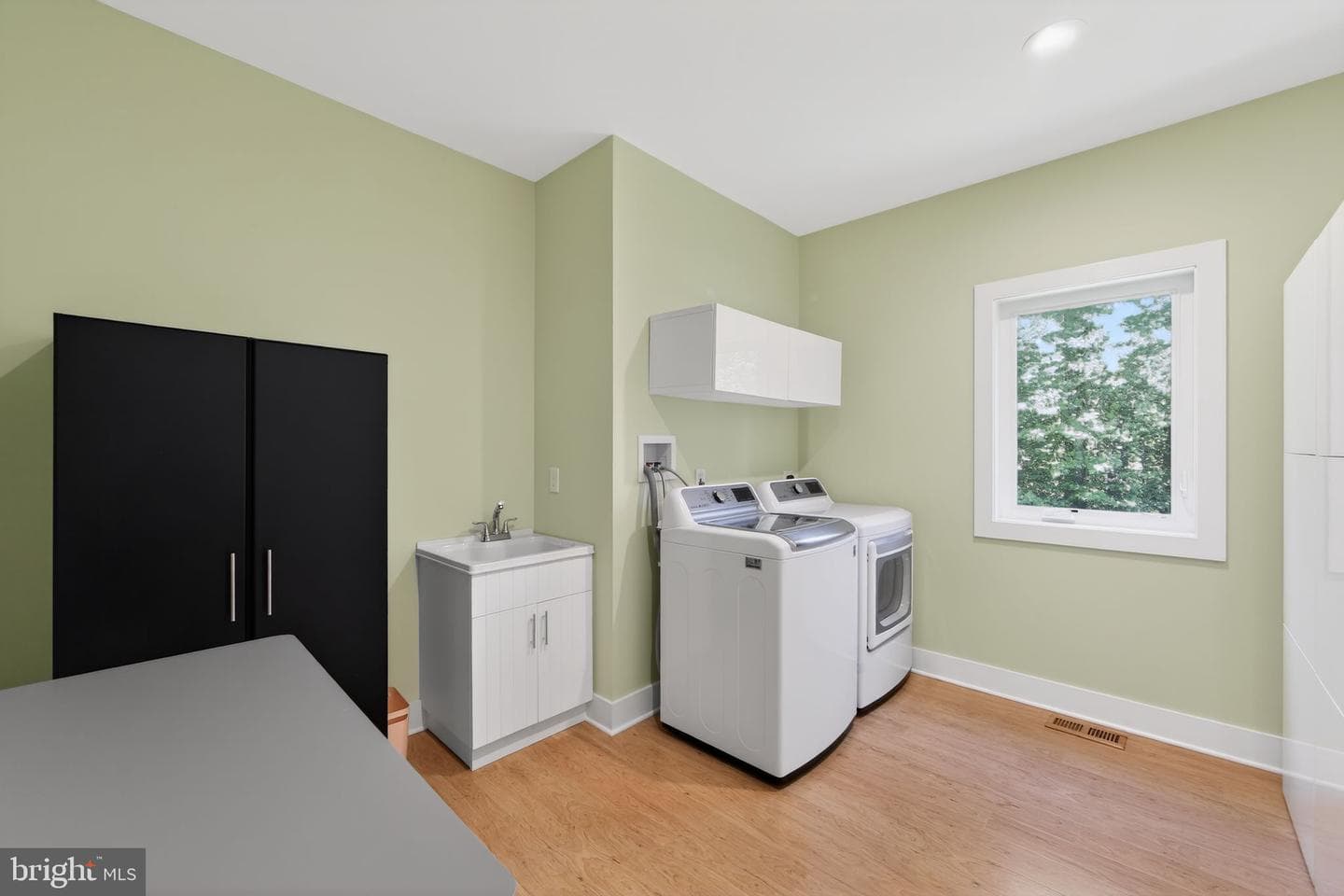 10 E Brookhaven Road photo 27