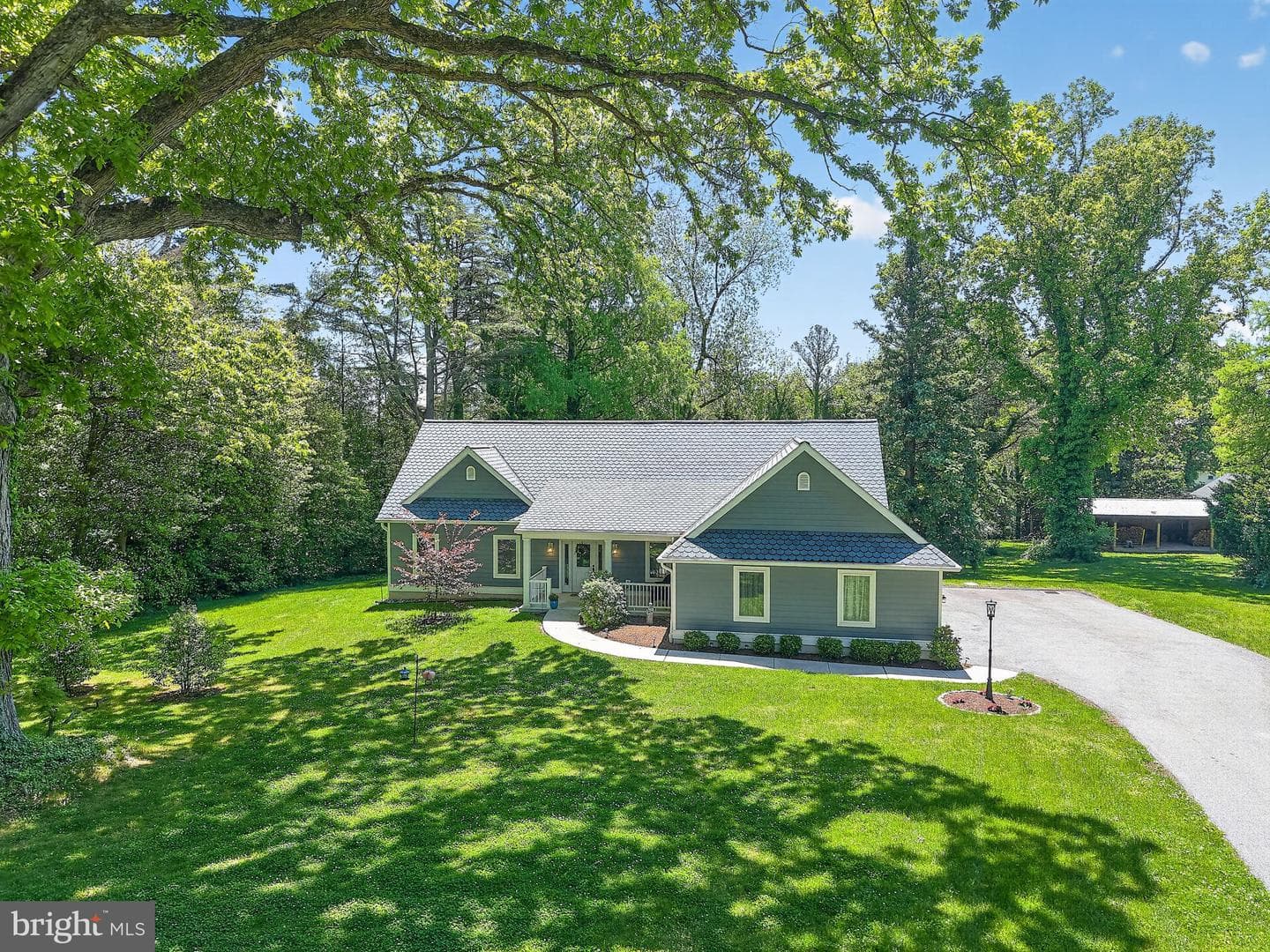 10 E Brookhaven Road photo 43