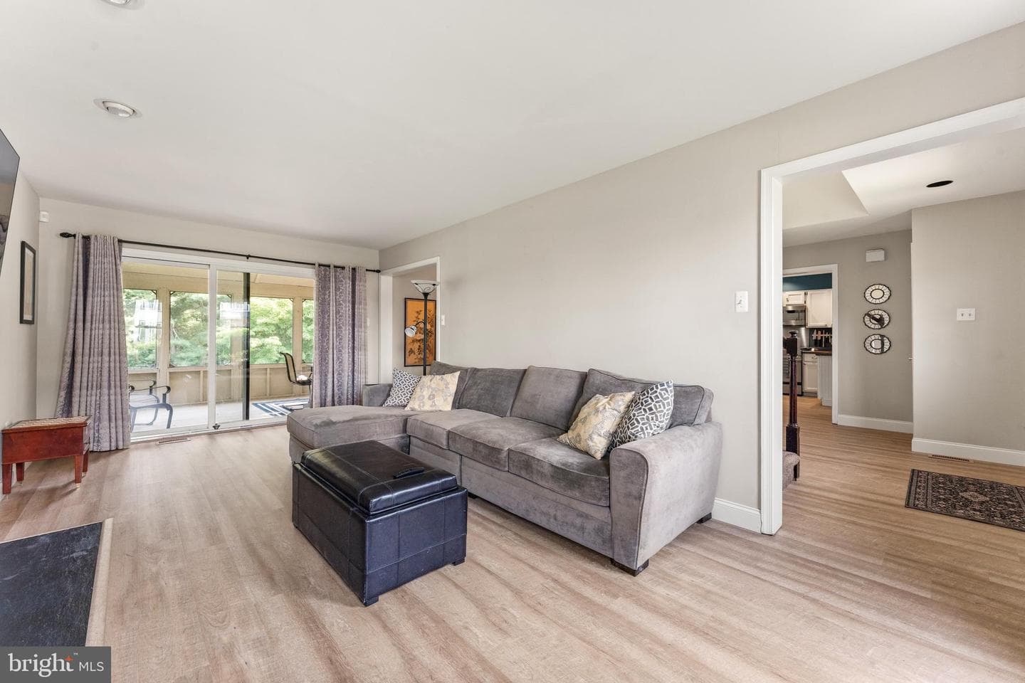 216 County Claire Ln photo 82