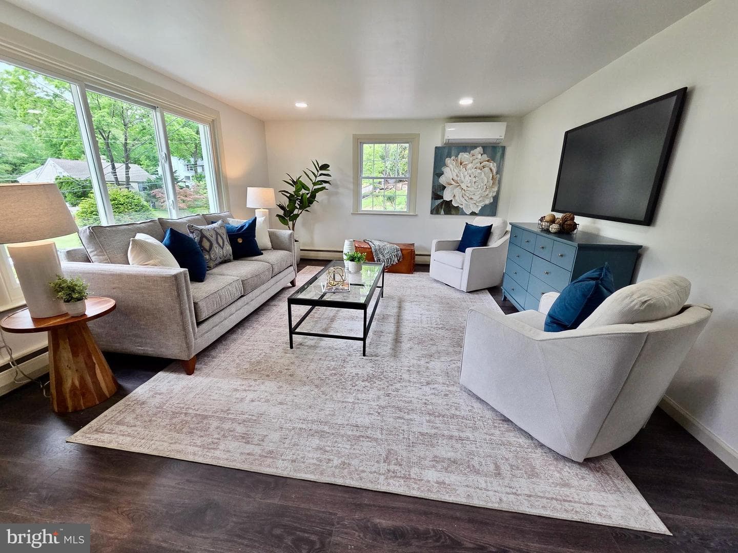 7 Laurel Lane photo 3