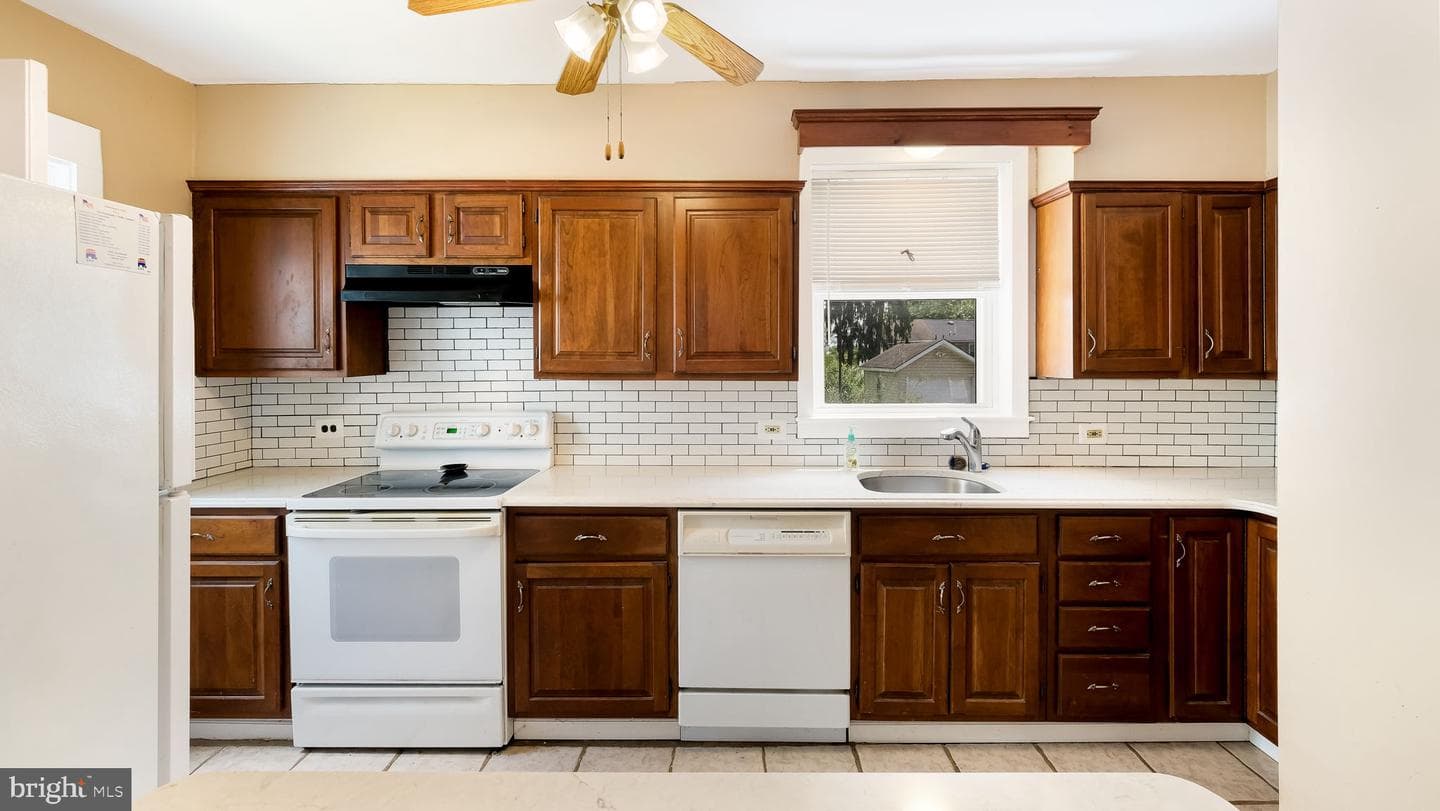 271 Ballymore Road photo 11