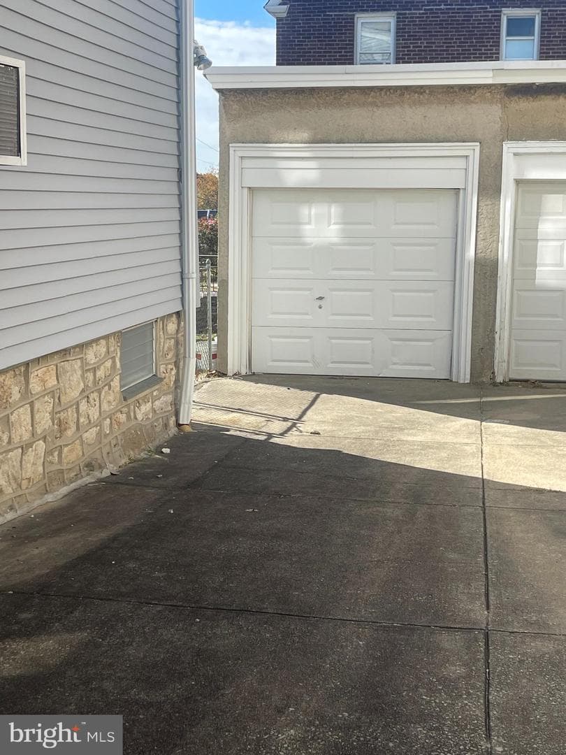 242 Burmont Road photo 3