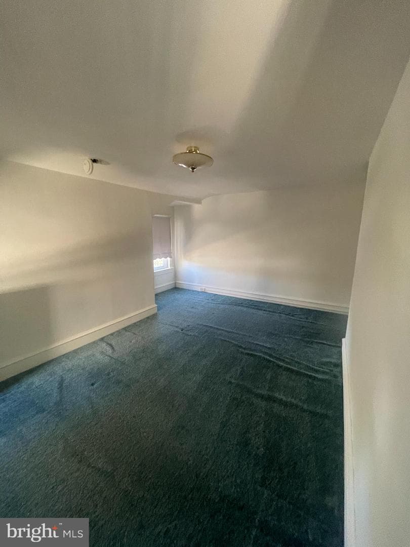 242 Burmont Road photo 9