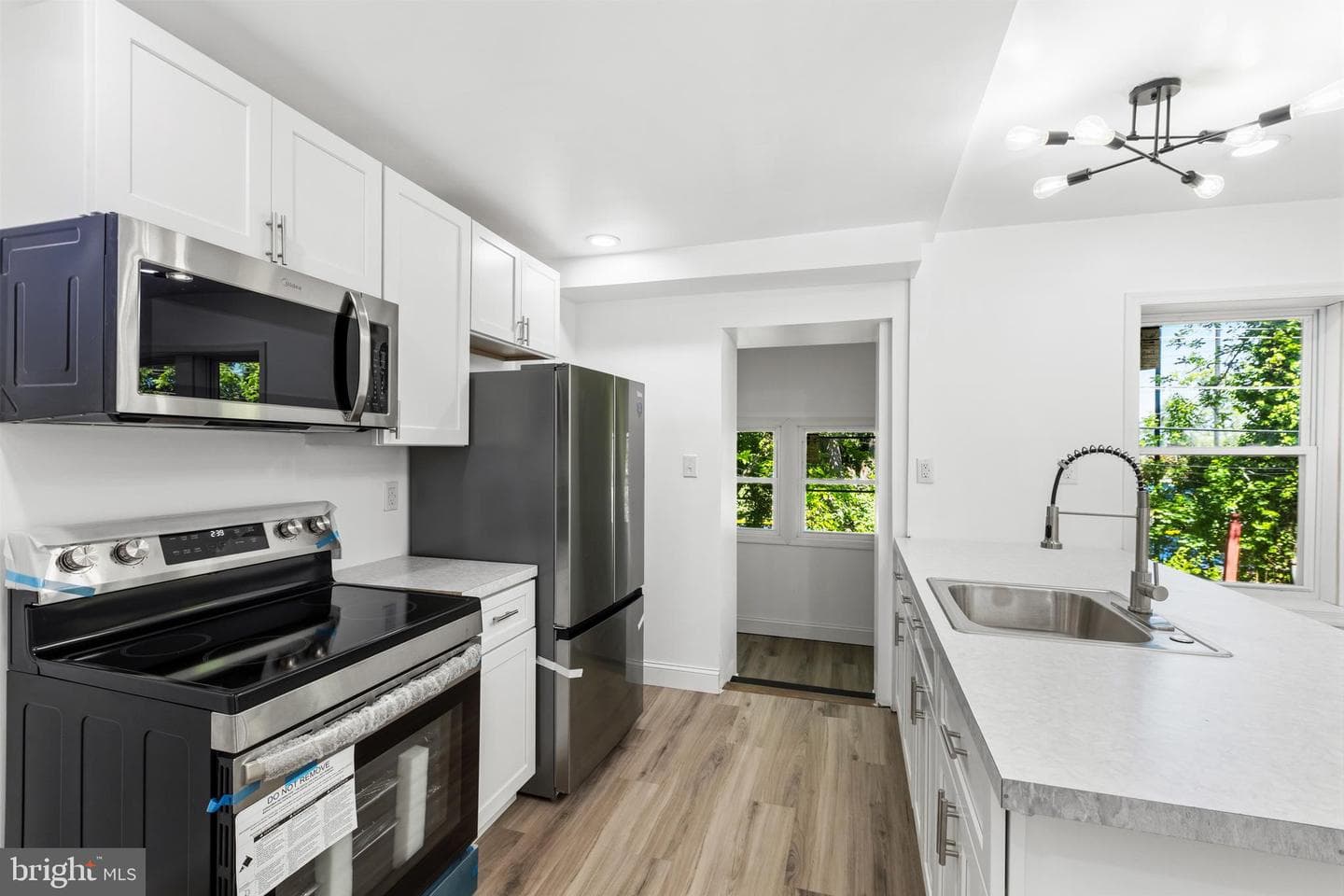 1415 Ridley Avenue photo 7