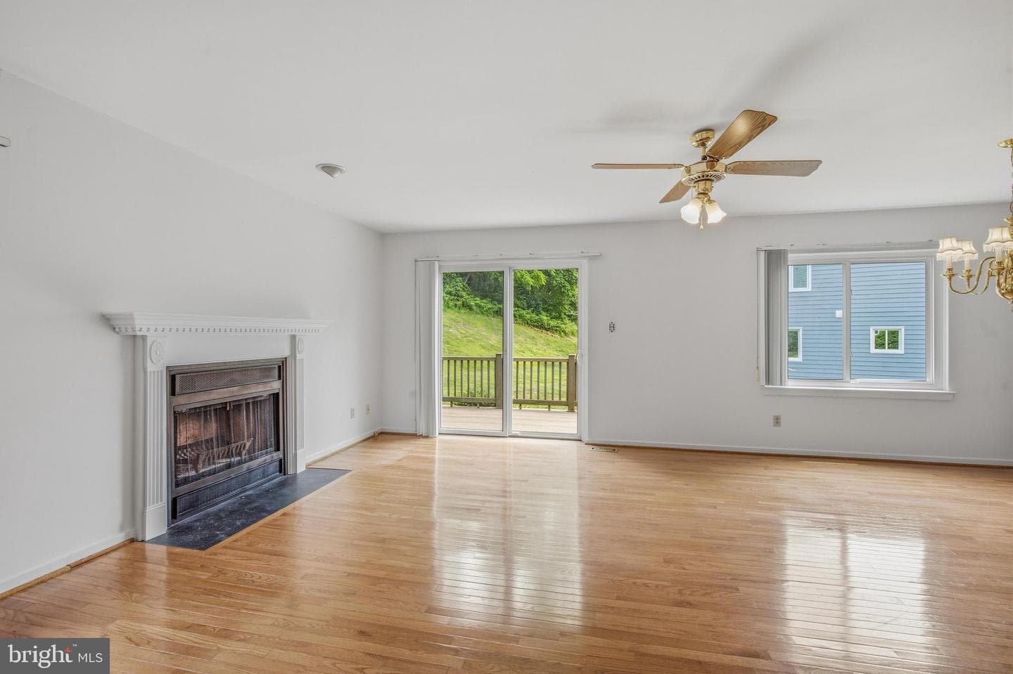 306 S Point Drive #306 photo 5