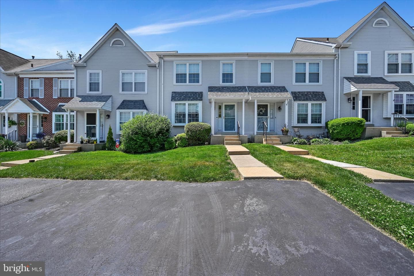 621 Kenney Lane photo 3