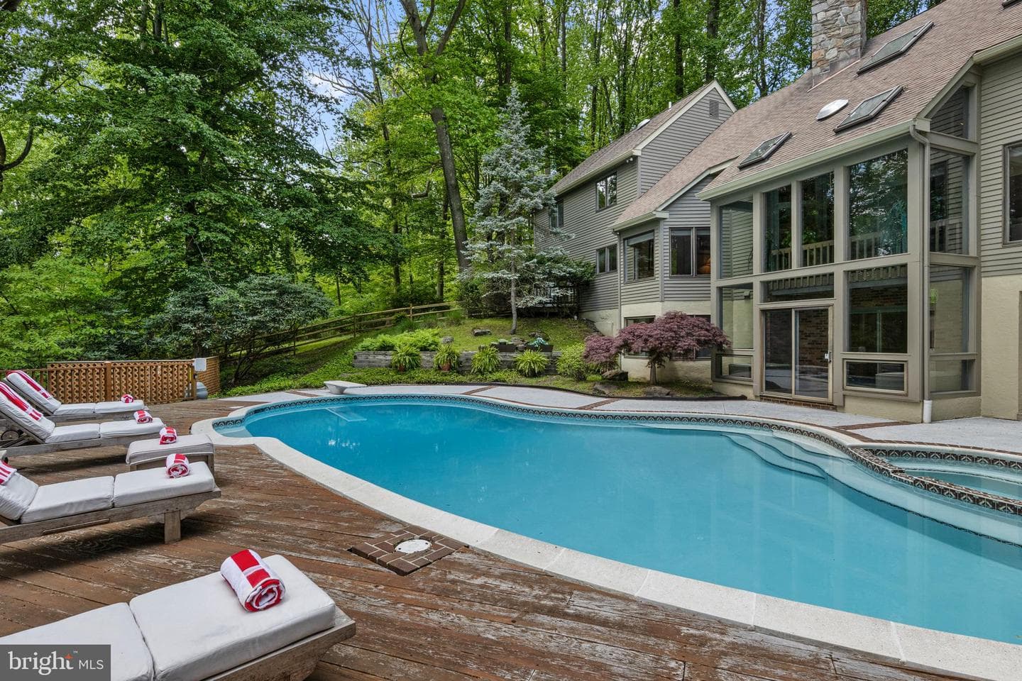 3 Hickory Lane photo 16