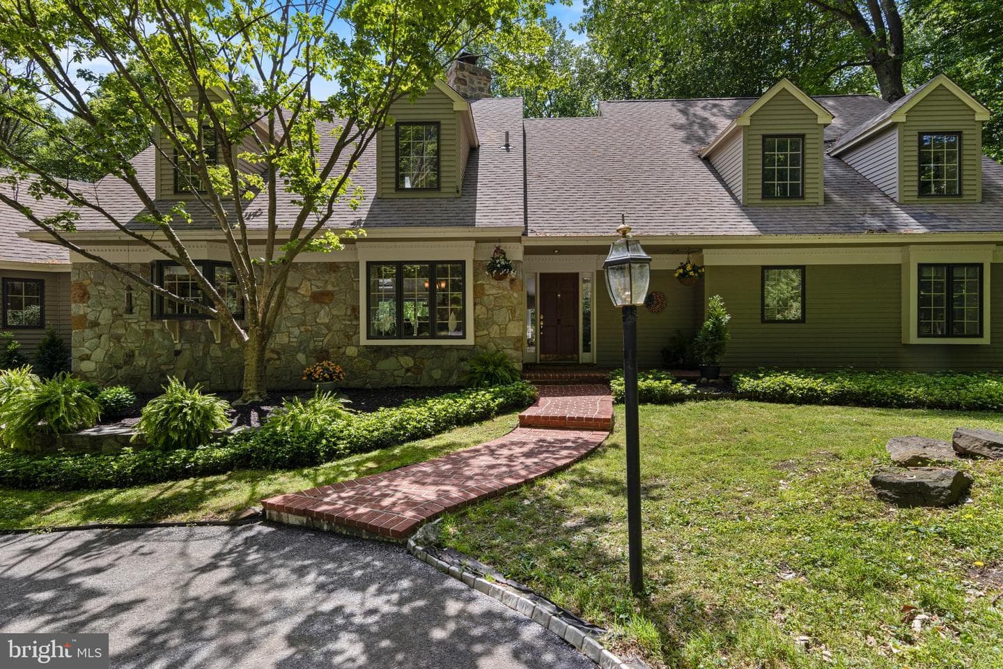 3 Hickory Lane photo 3
