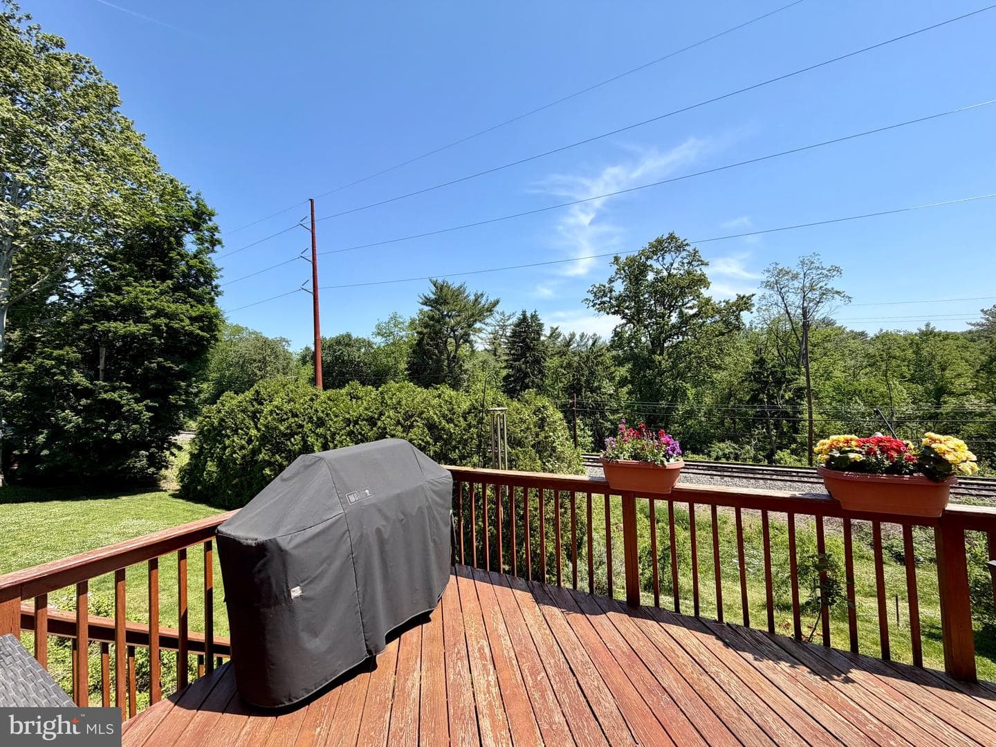 754 Lawson Avenue photo 10