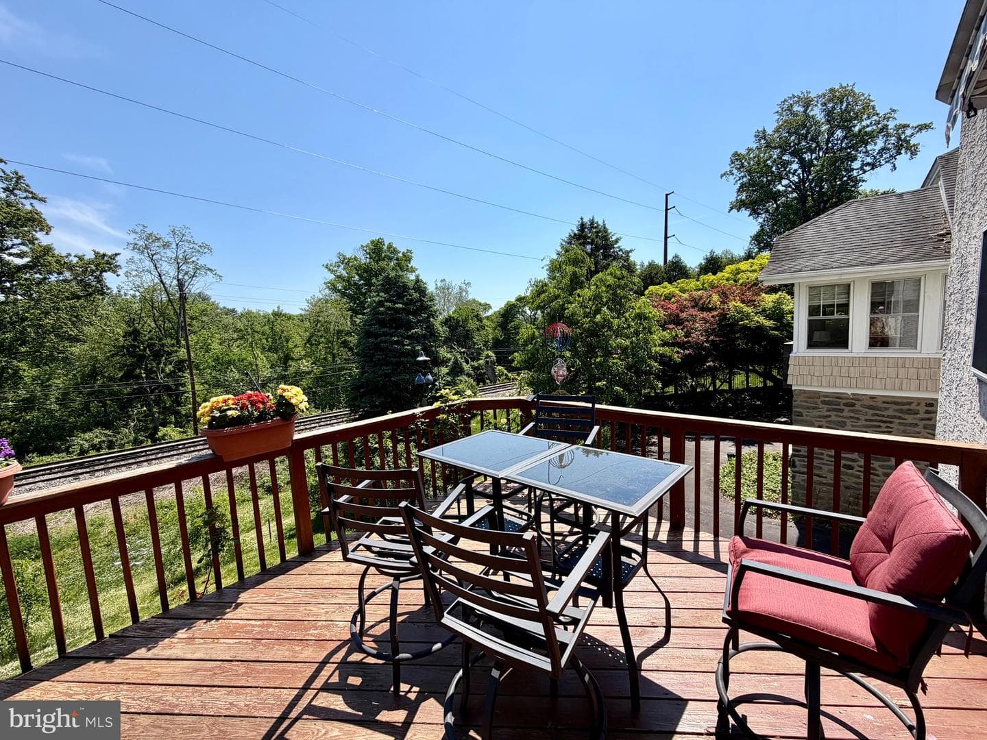 754 Lawson Avenue photo 11