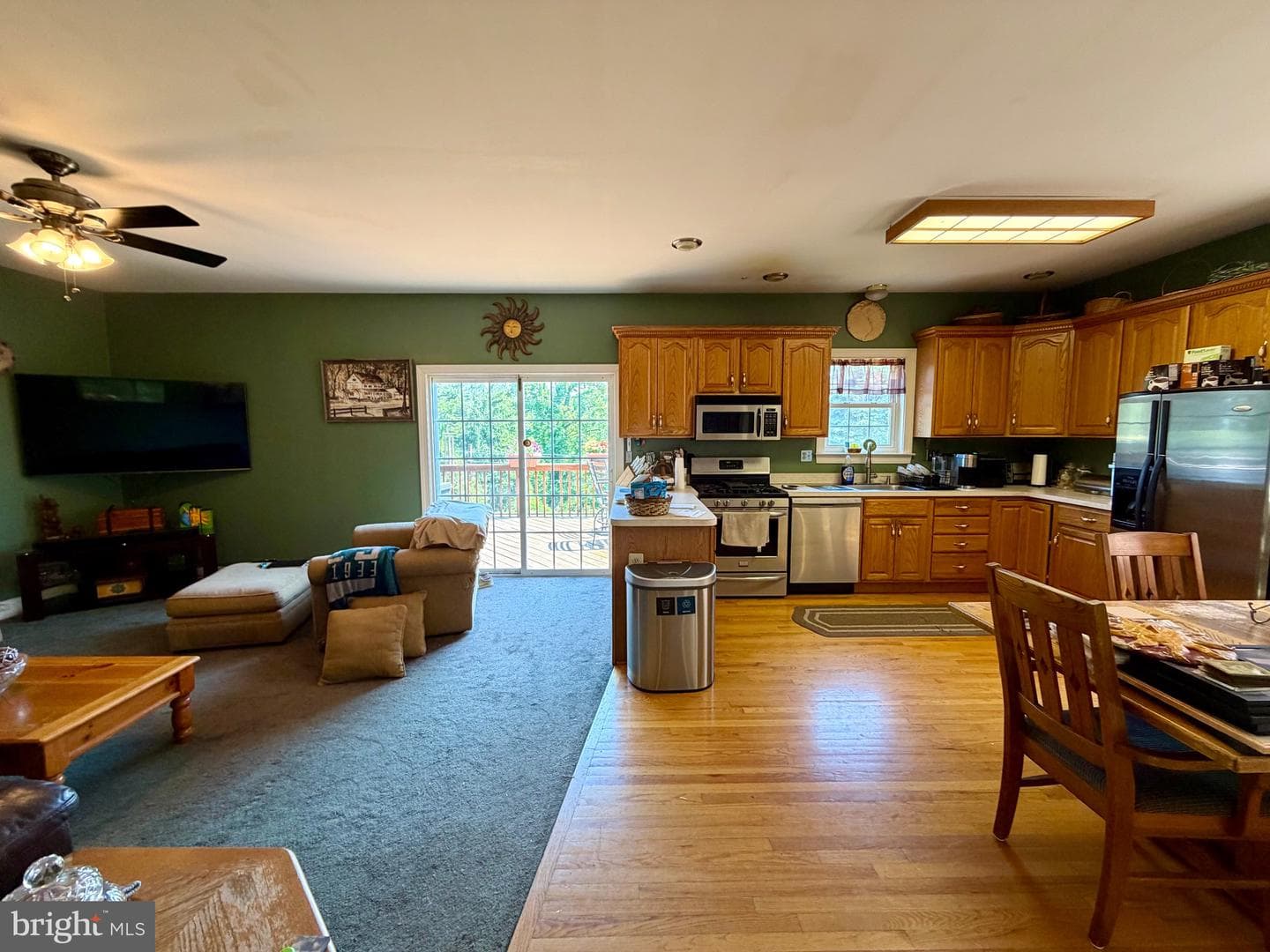 754 Lawson Avenue photo 25