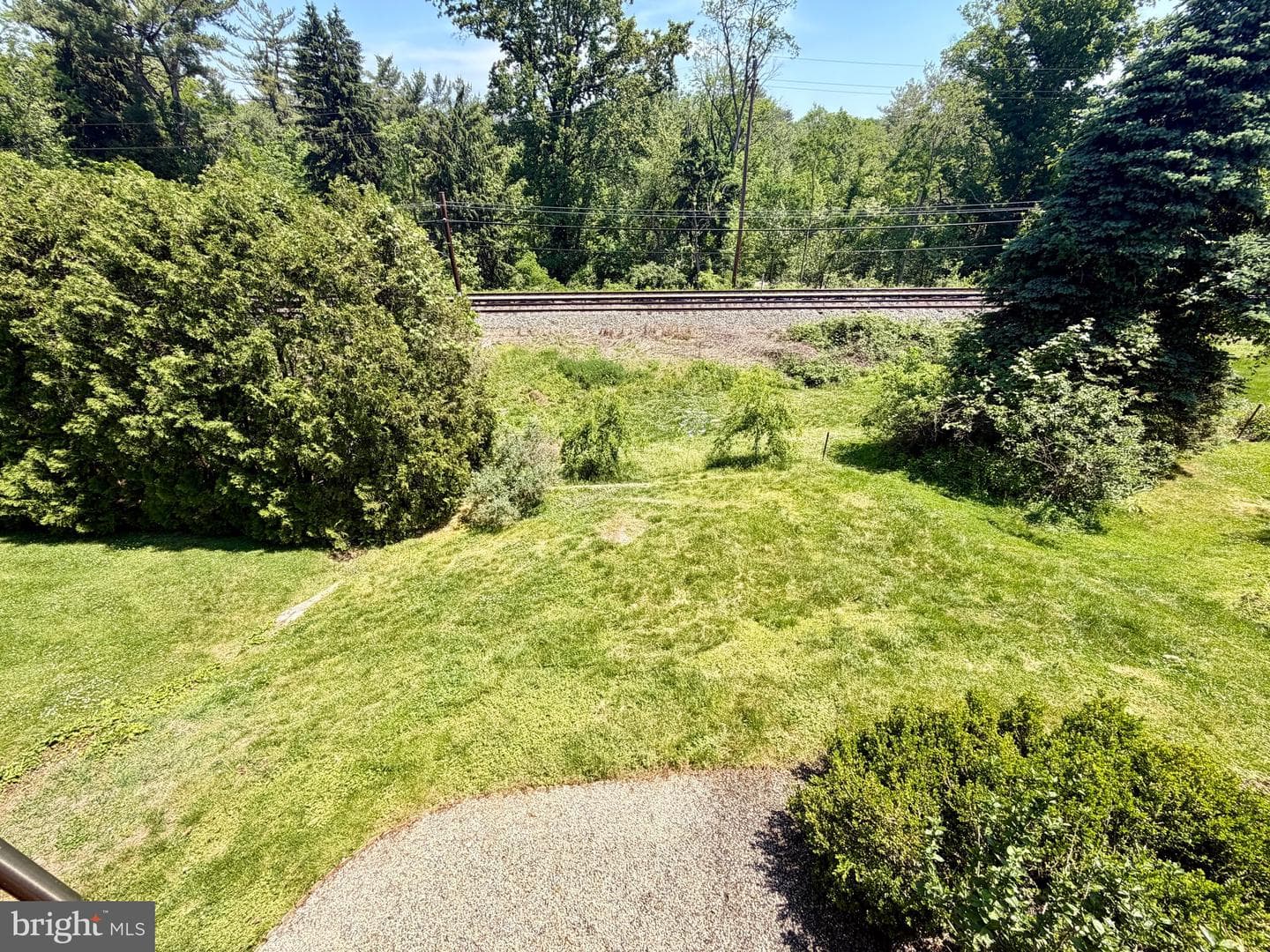 754 Lawson Avenue photo 70