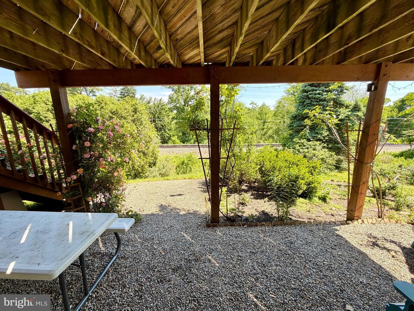 754 Lawson Avenue photo 8